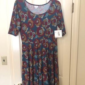 XL LuLaRoe Nicole
